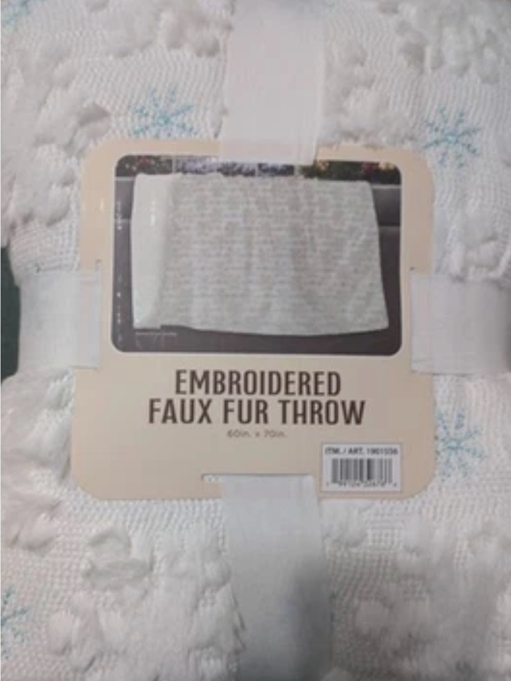 NWT Embroidered Faux Fur Throw Blanket White Snow Flake Christmas Holiday 60X70"